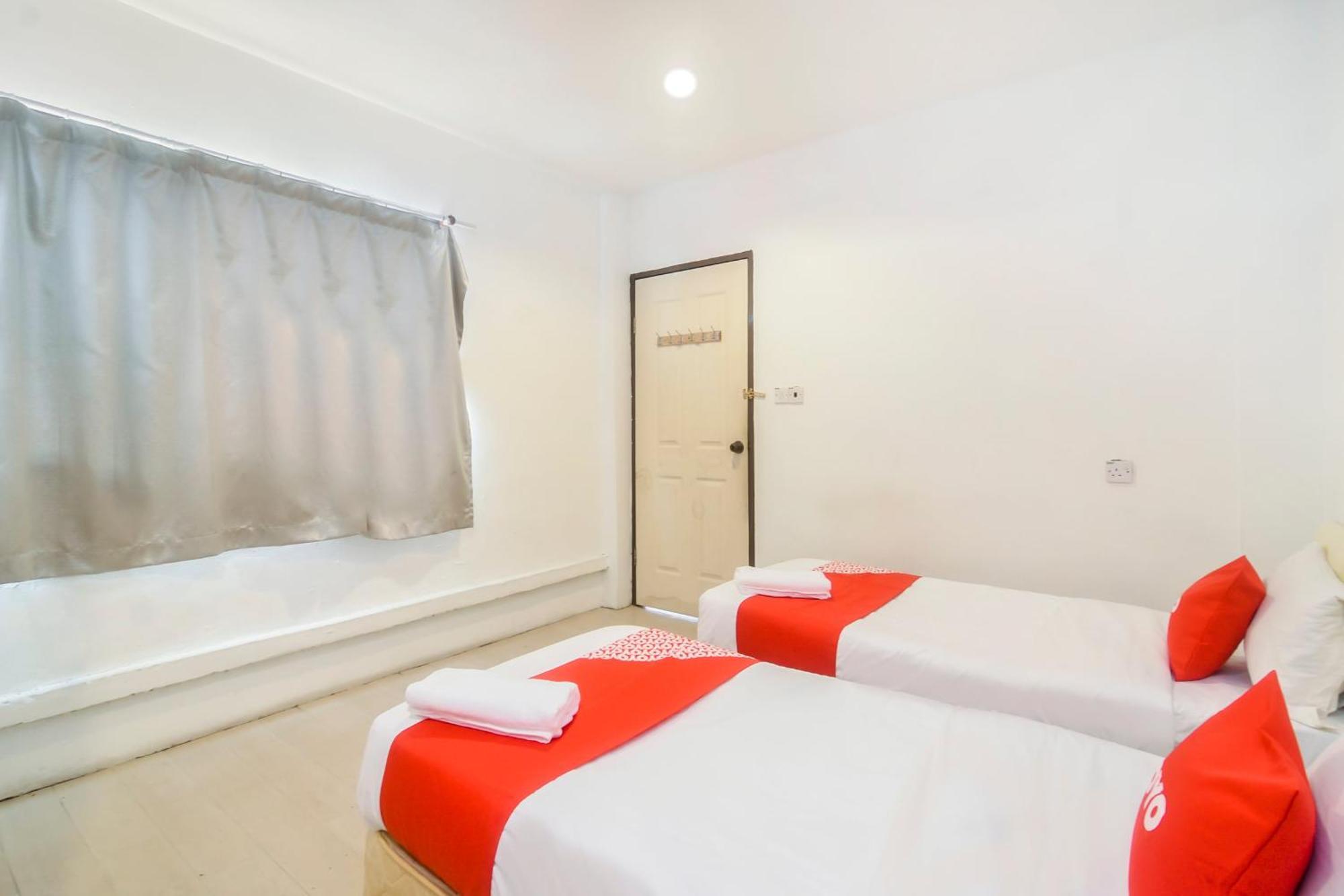L&C Premium Stay Kuching Exterior foto