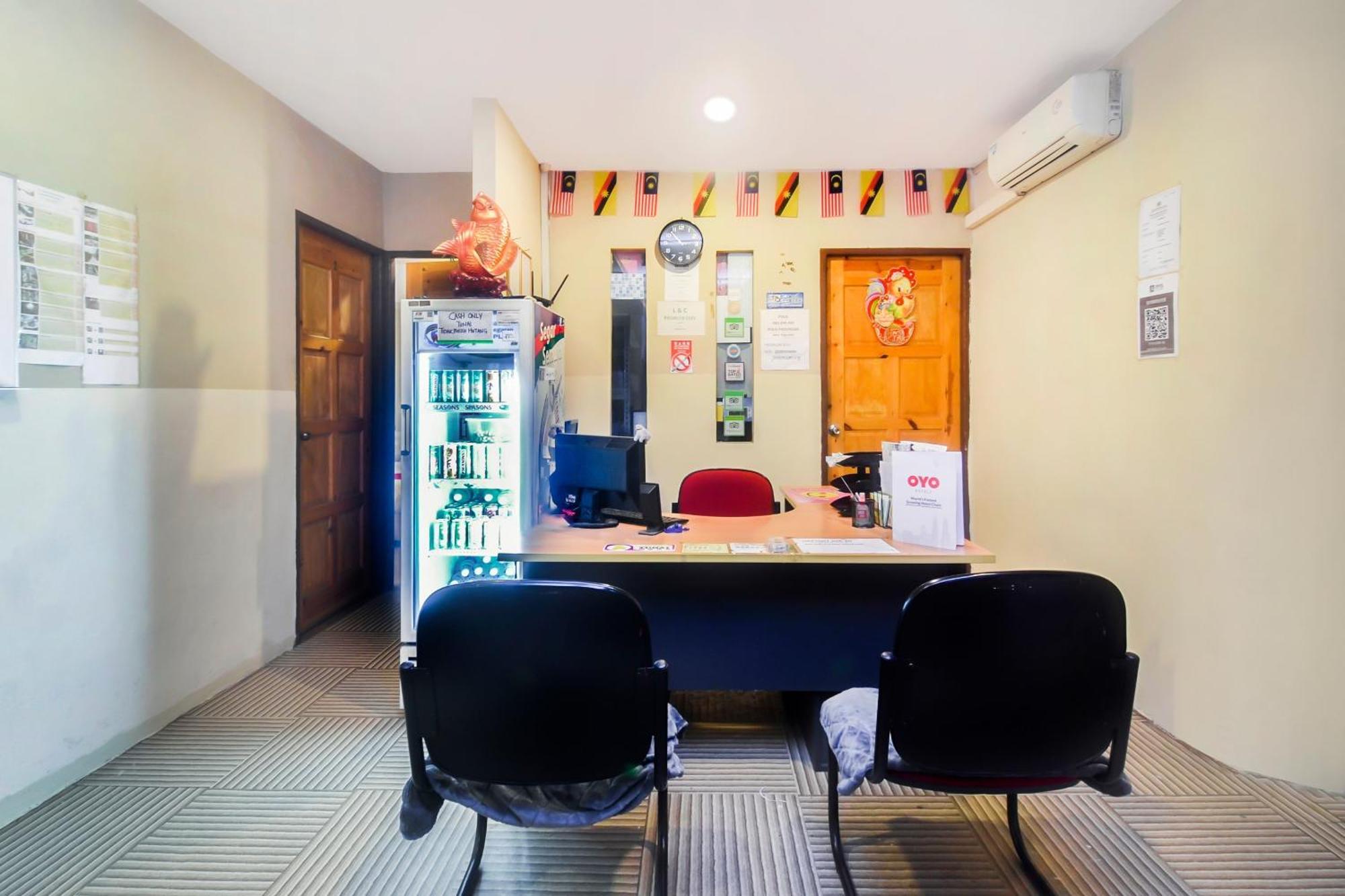 L&C Premium Stay Kuching Exterior foto